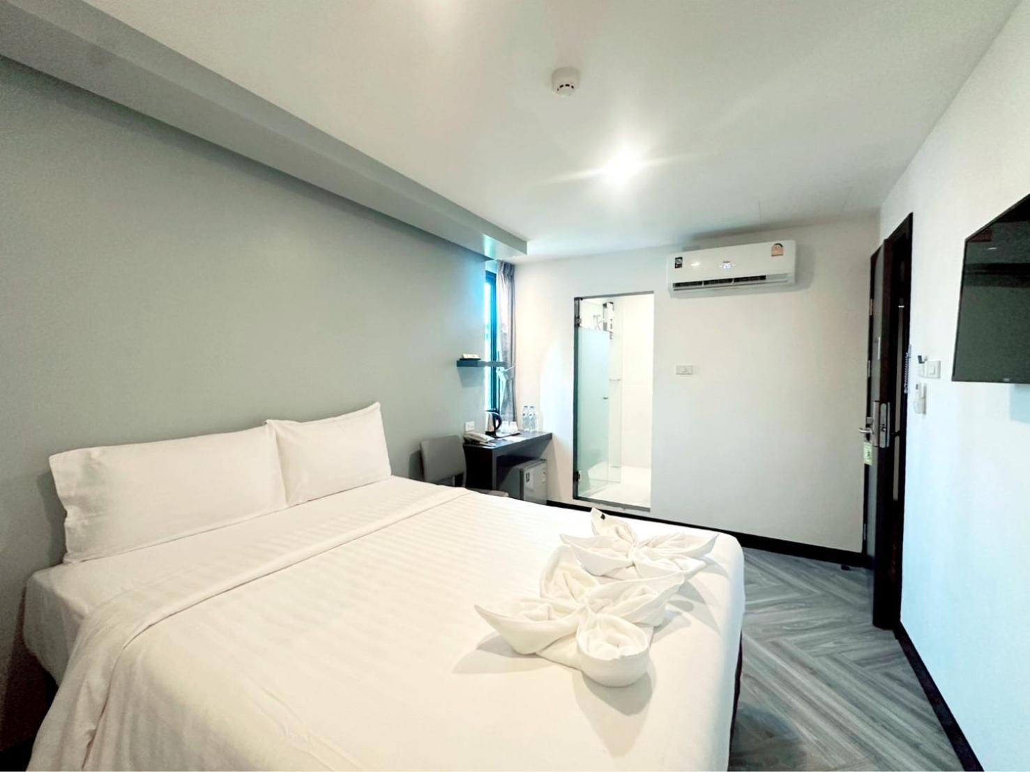 14 Sathorn Hotel No-Parking Banguecoque Exterior foto